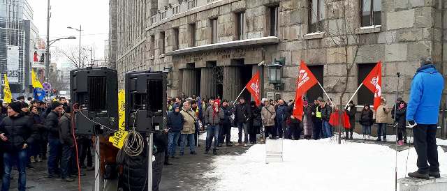 Poštanski radnici održali protest i najavili štrajk do ispunjenja zahteva