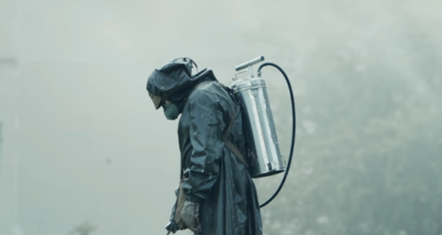 Коју заштитну опрему користе радници на гашењу депоније Винча?